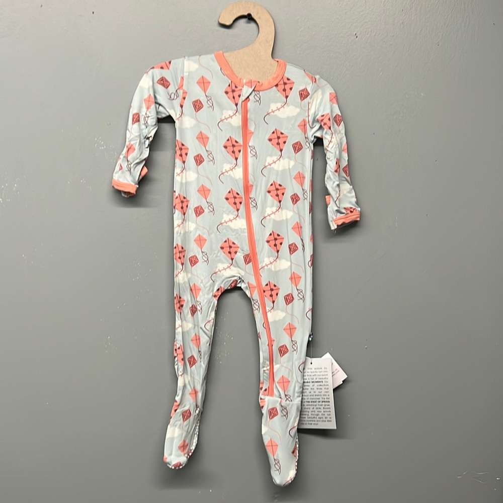 Kickee pants spring day kites footie with zipper